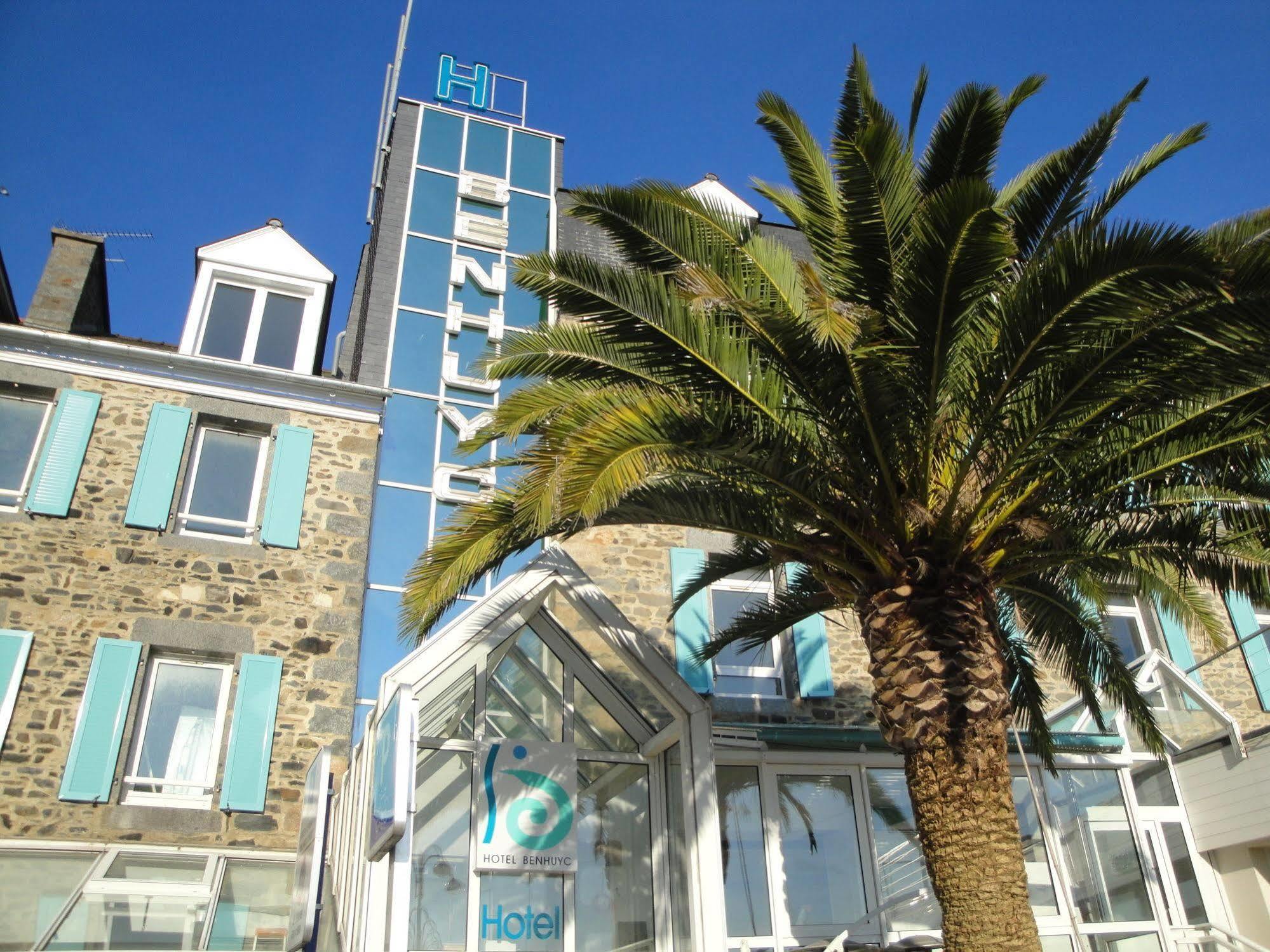 Hotel Le Benhuyc Binic Esterno foto